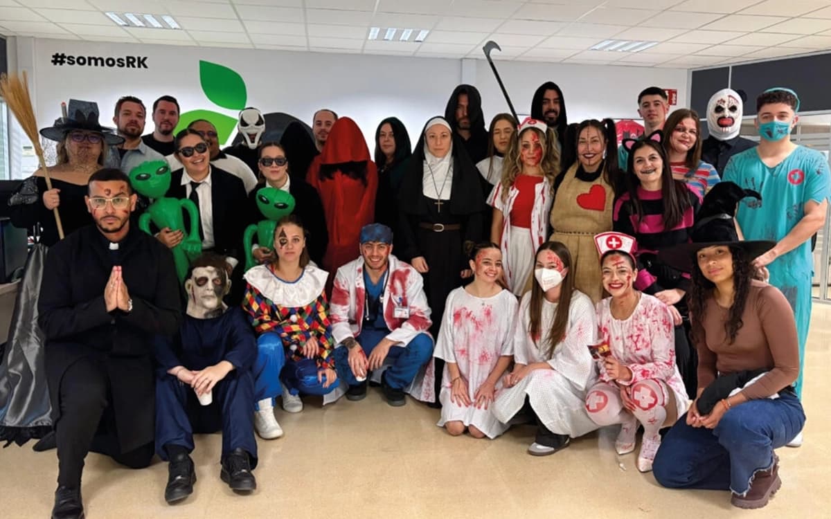 Halloween en RK Solutions: creatividad y equipo